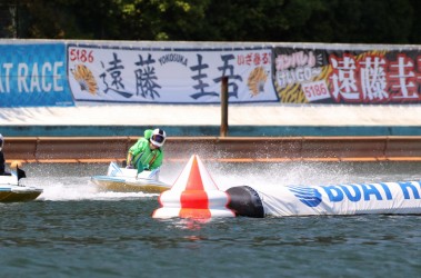 遠藤 圭吾 選手 横断幕