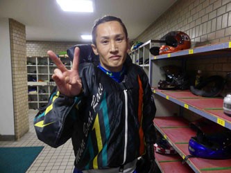 カーキ×インディゴ 【競艇】【ボートレース】白井英治選手 サイン入り